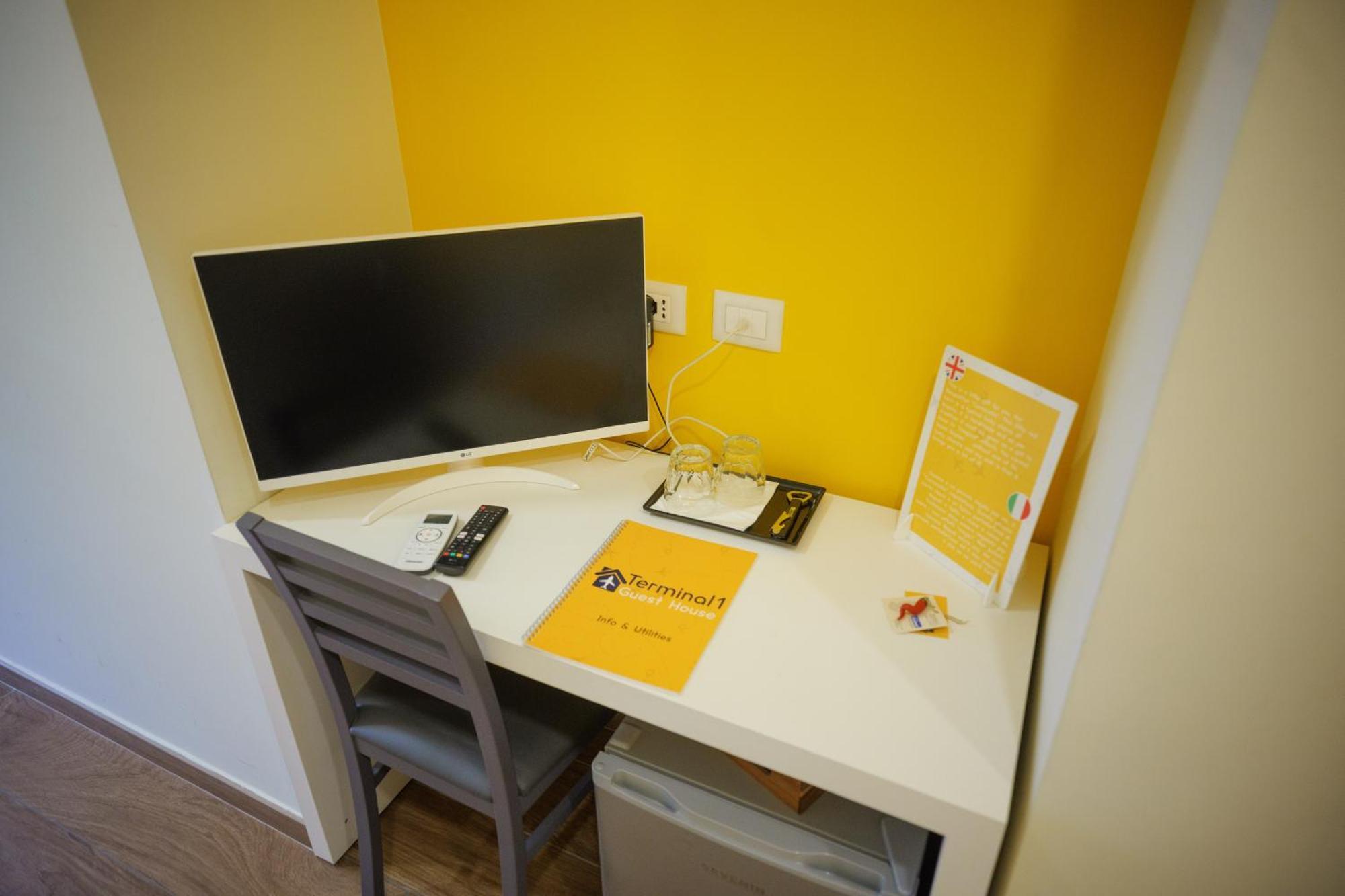 Terminal 1 Guest House Napoli Dış mekan fotoğraf