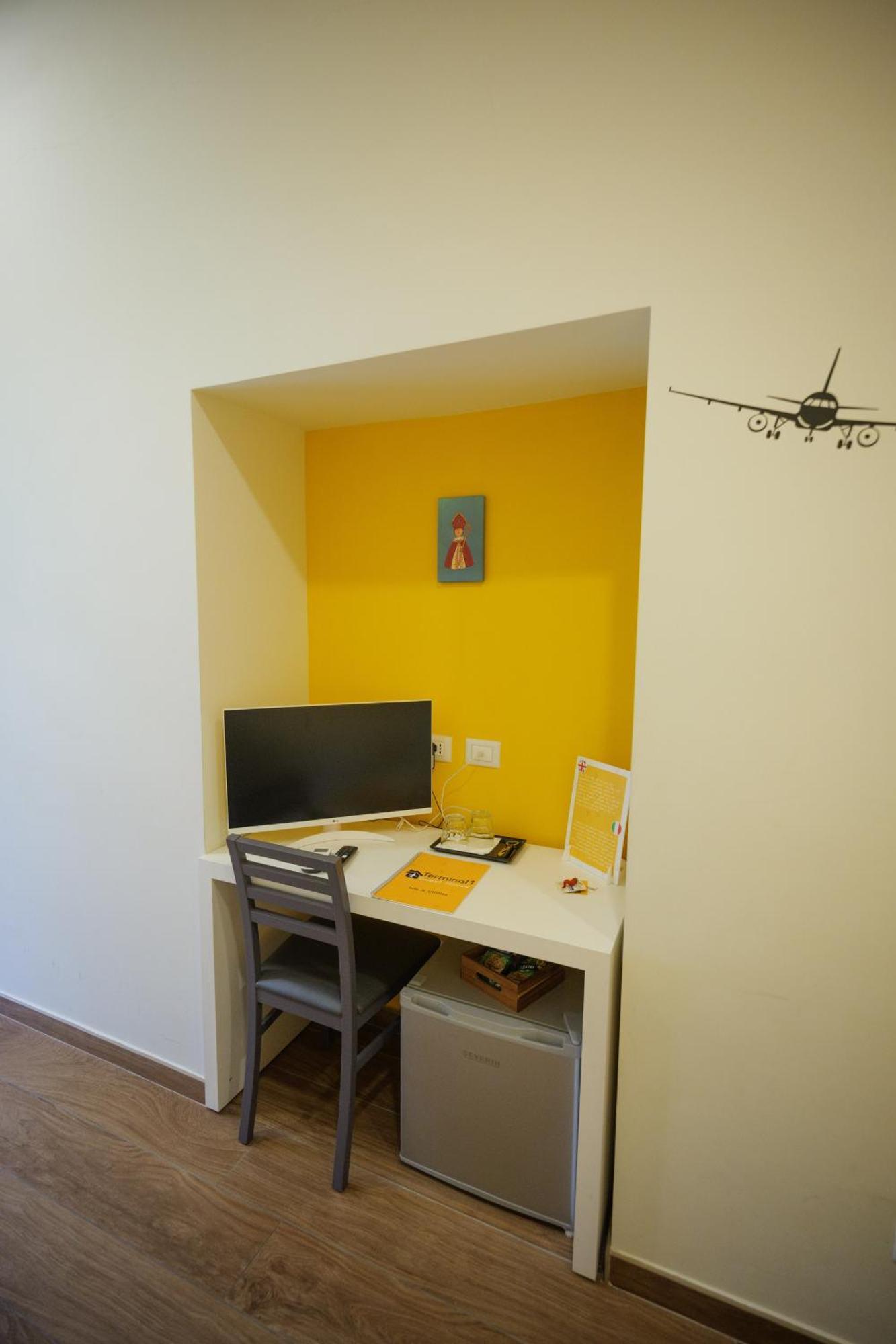 Terminal 1 Guest House Napoli Dış mekan fotoğraf
